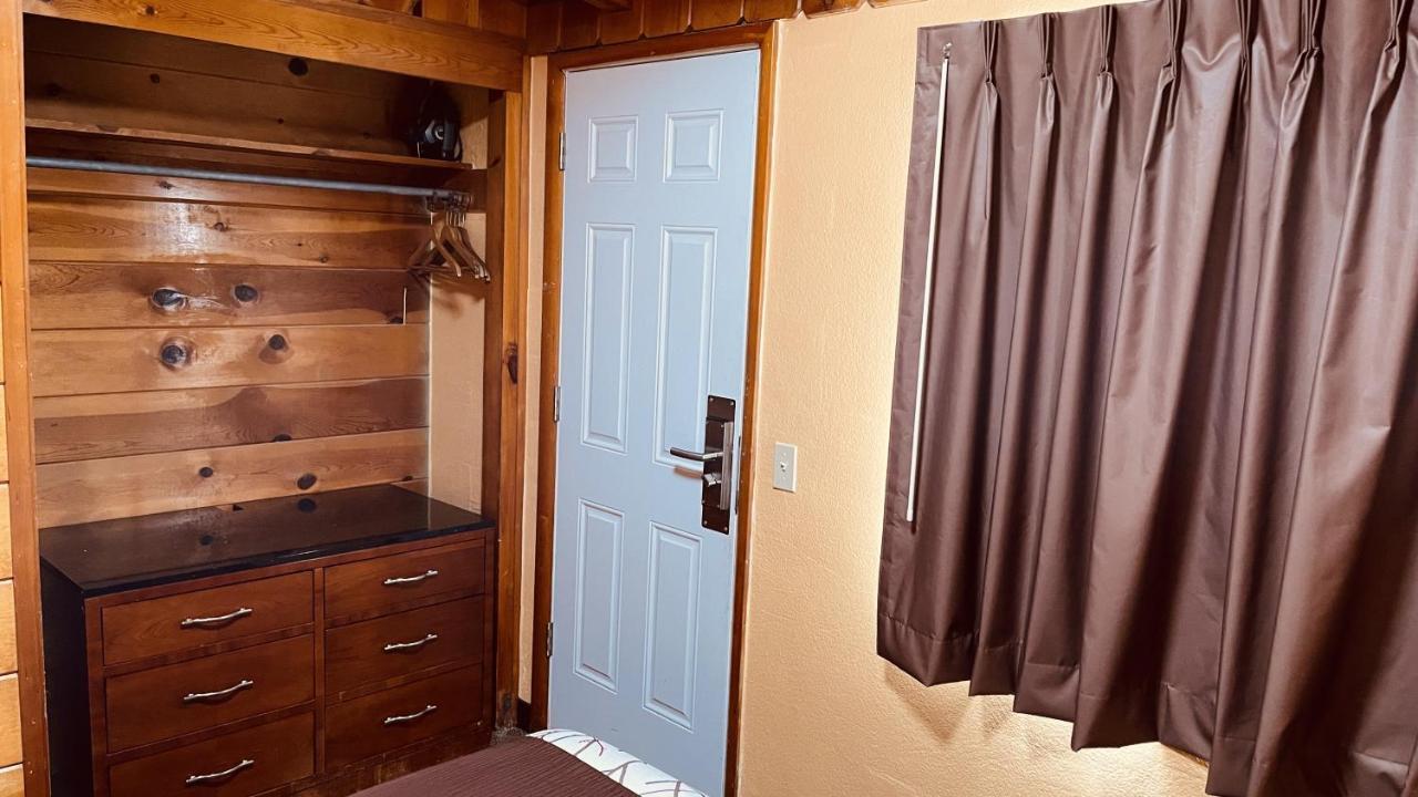 Motel Apple 2*